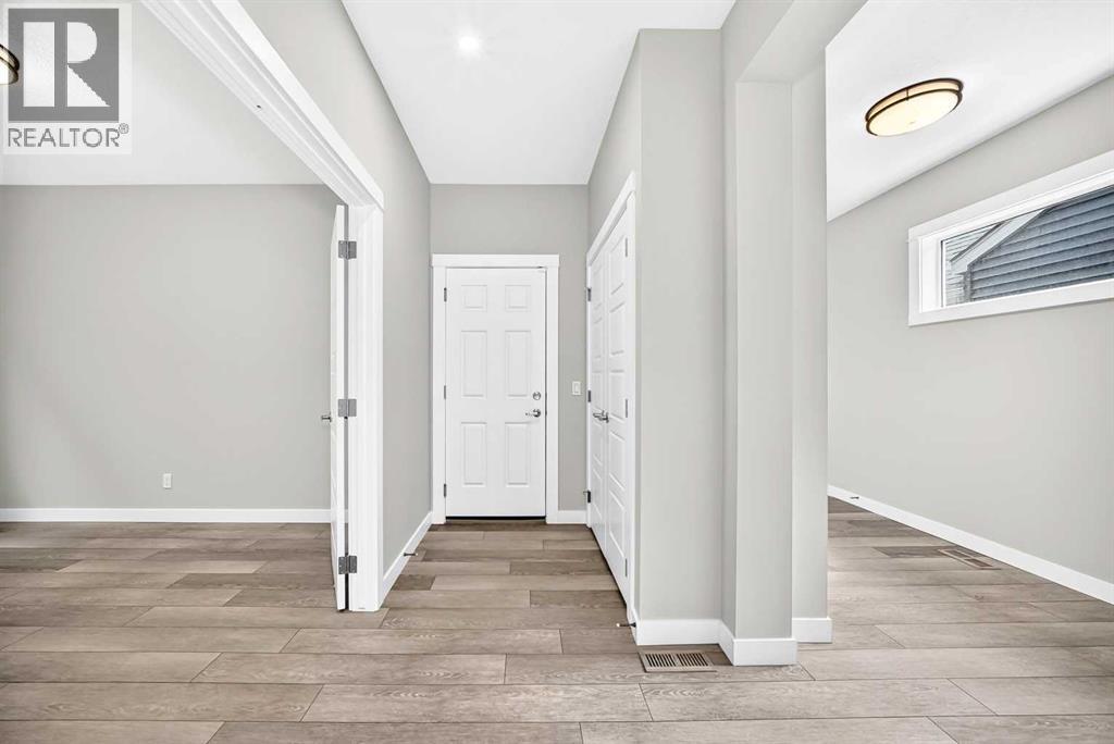 137 Creekside Way SW