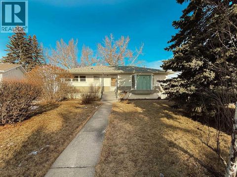 10 Marlowe Place NE Calgary AB T2E5P8