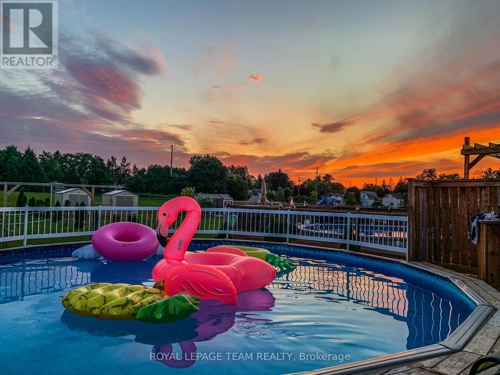 264 MCKENZIE STREET E