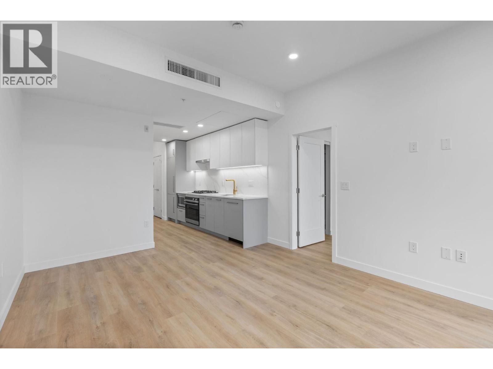 609 600 ROCHESTER AVENUE