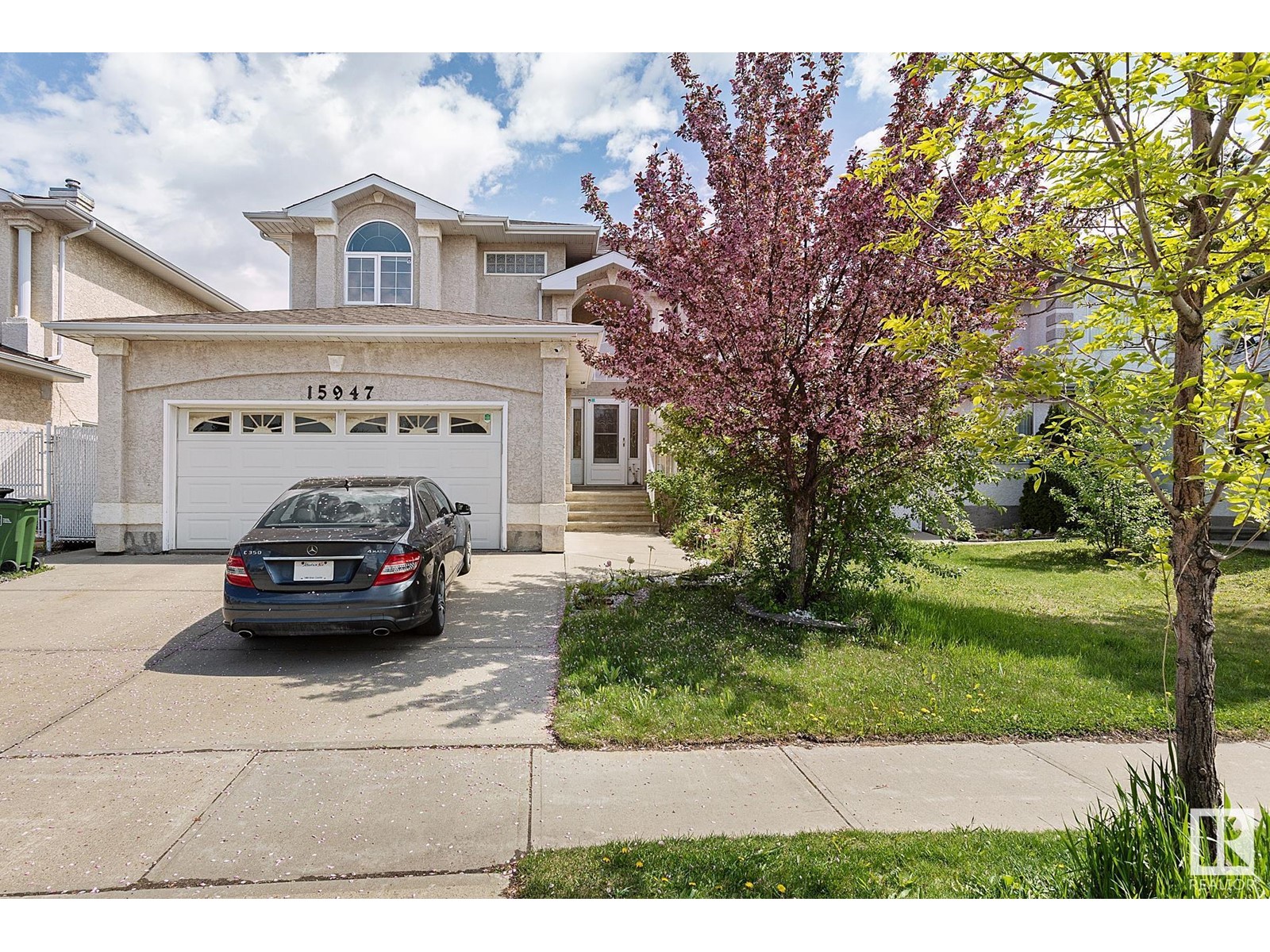 15947 88 ST NW