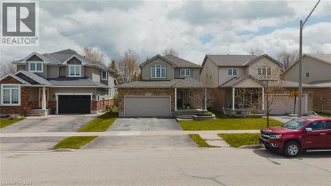 59 SUGAR KING Drive Elmira ON N3B3N8