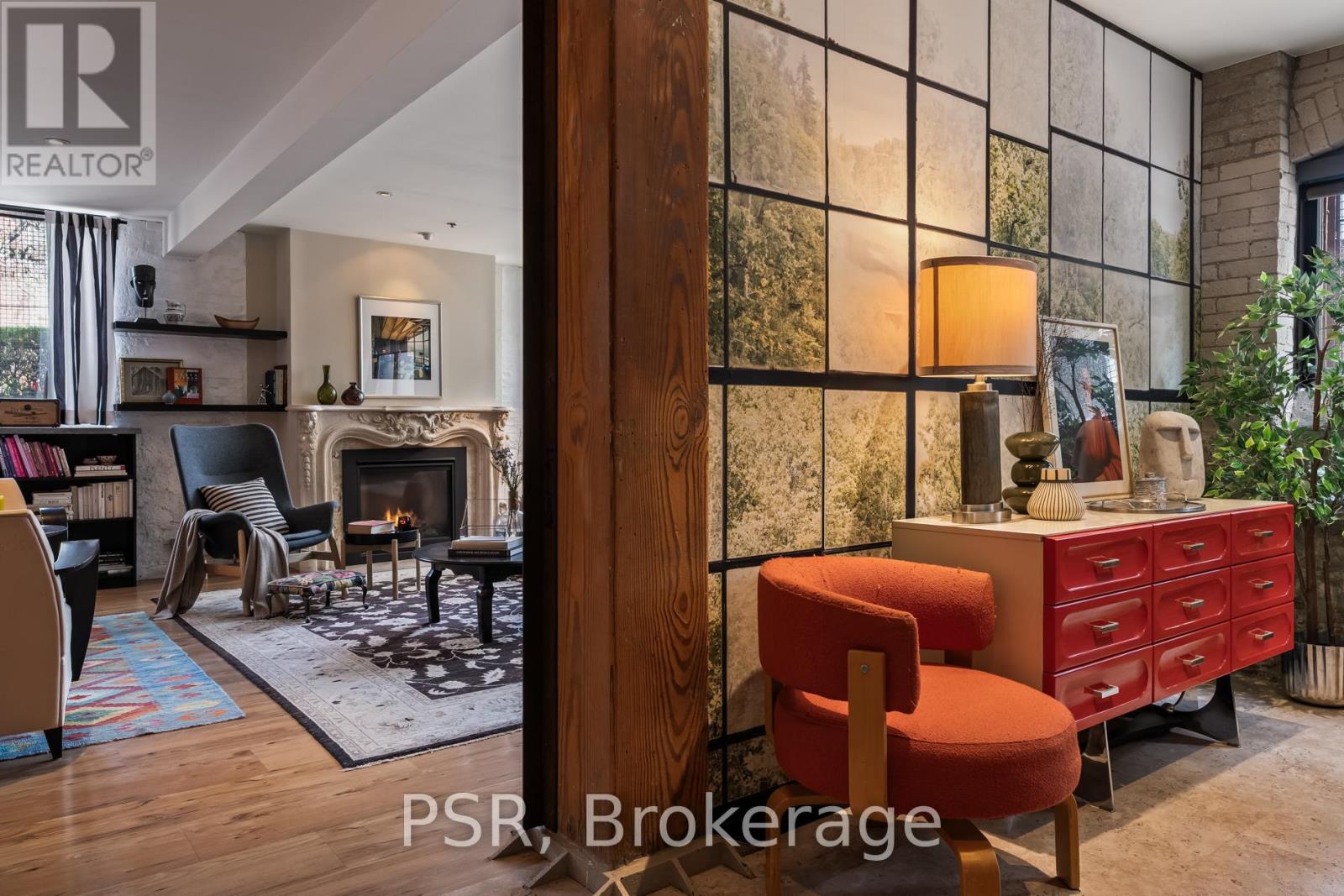 L1 - 1 COLUMBUS AVENUE