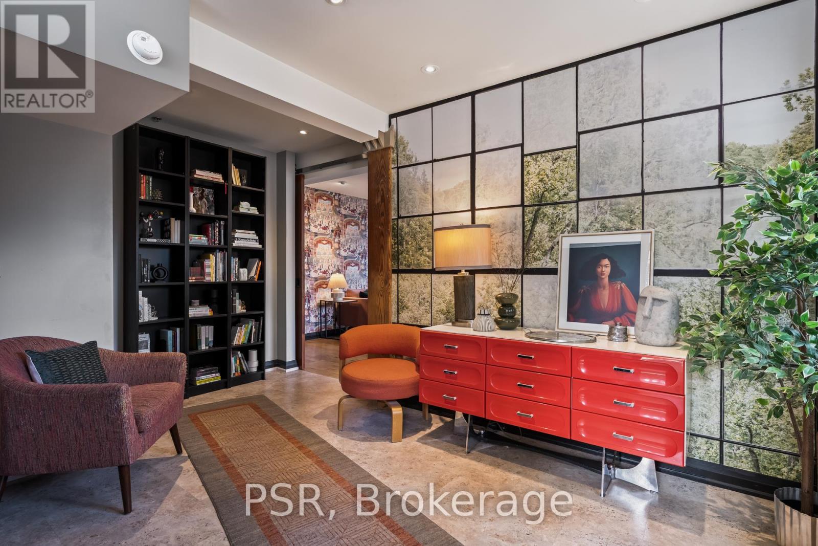 L1 - 1 COLUMBUS AVENUE