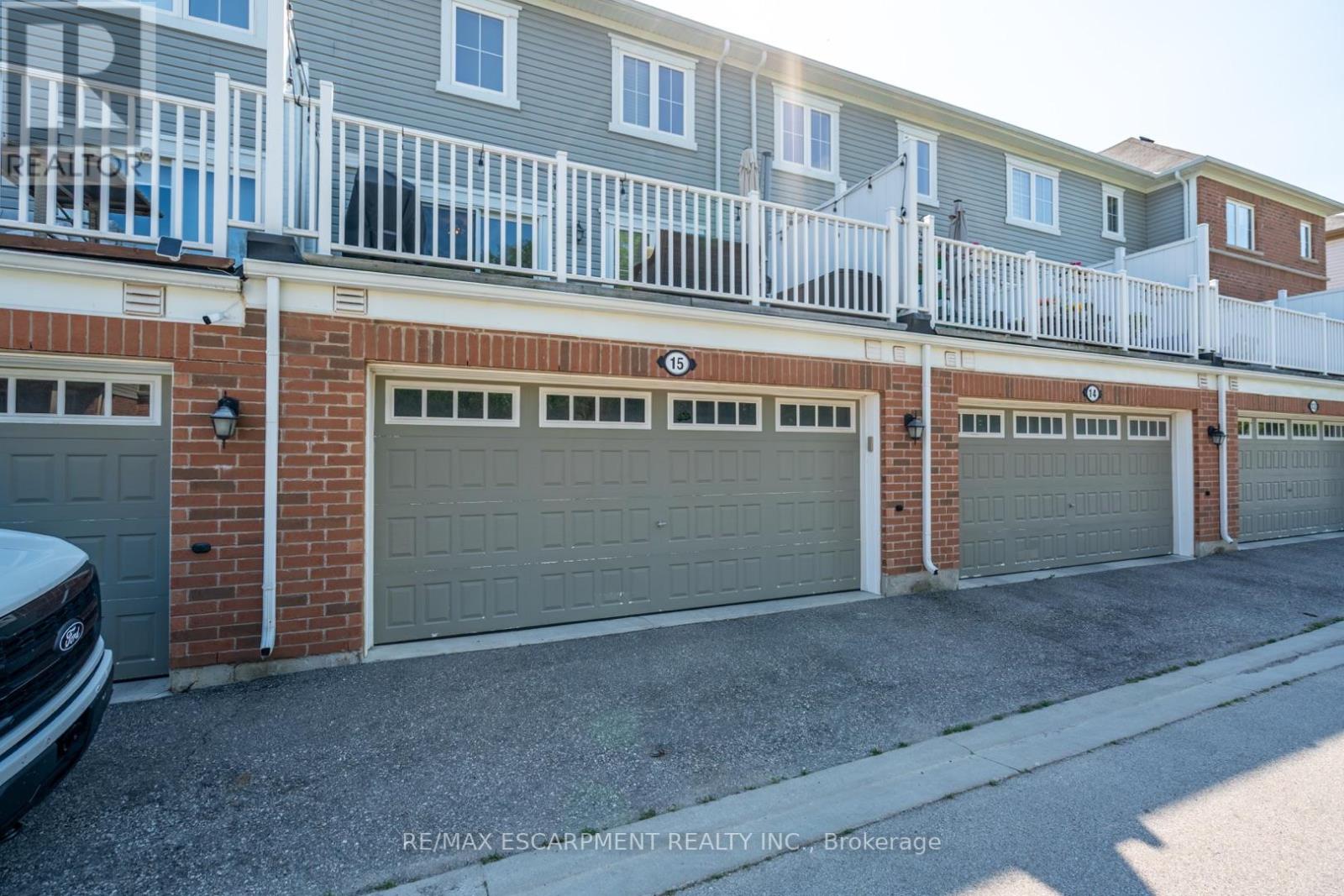 15 - 230 AVONSYDE BOULEVARD