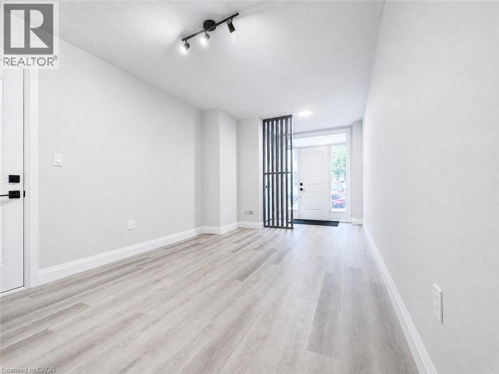 143 ELGIN Street N Unit# 90