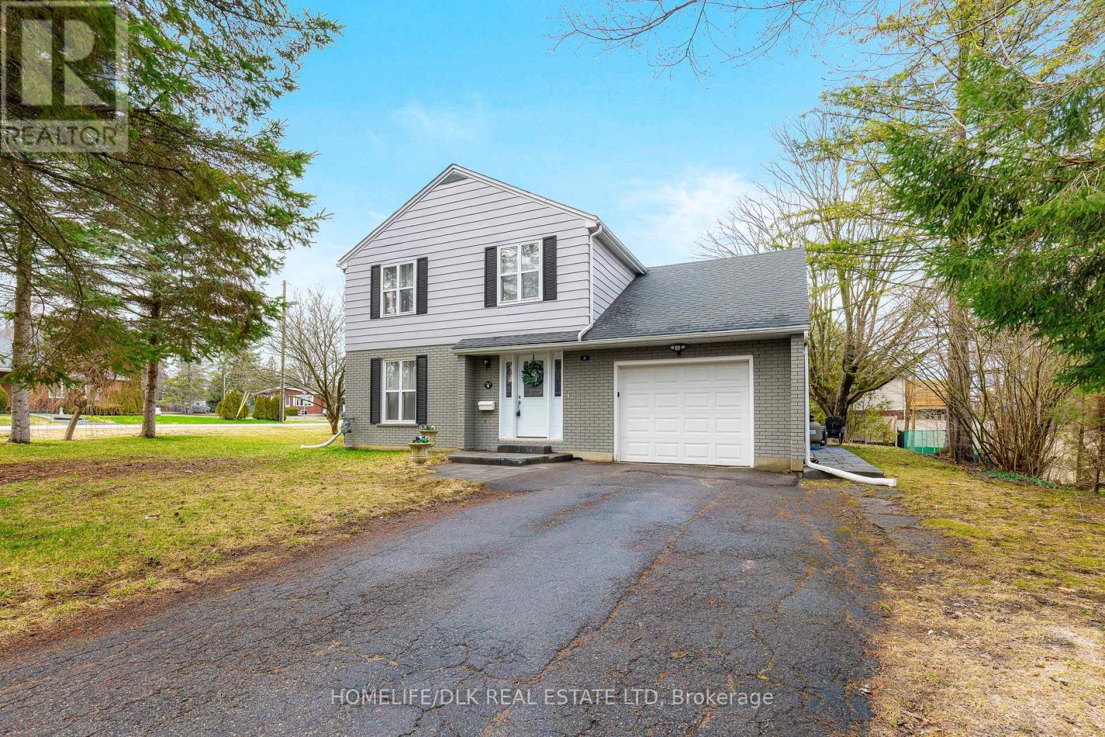 4 BAXTER DRIVE