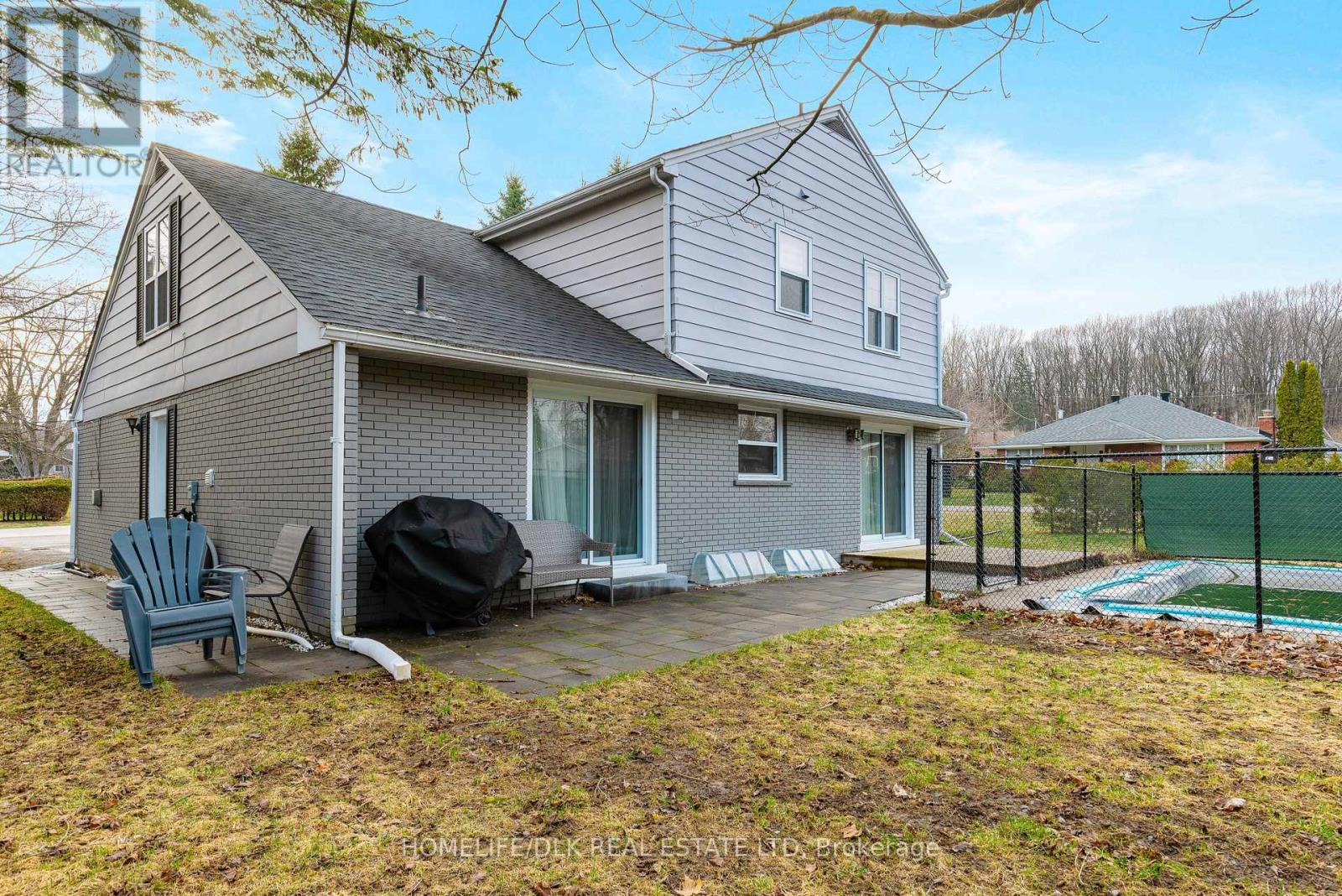 4 BAXTER DRIVE