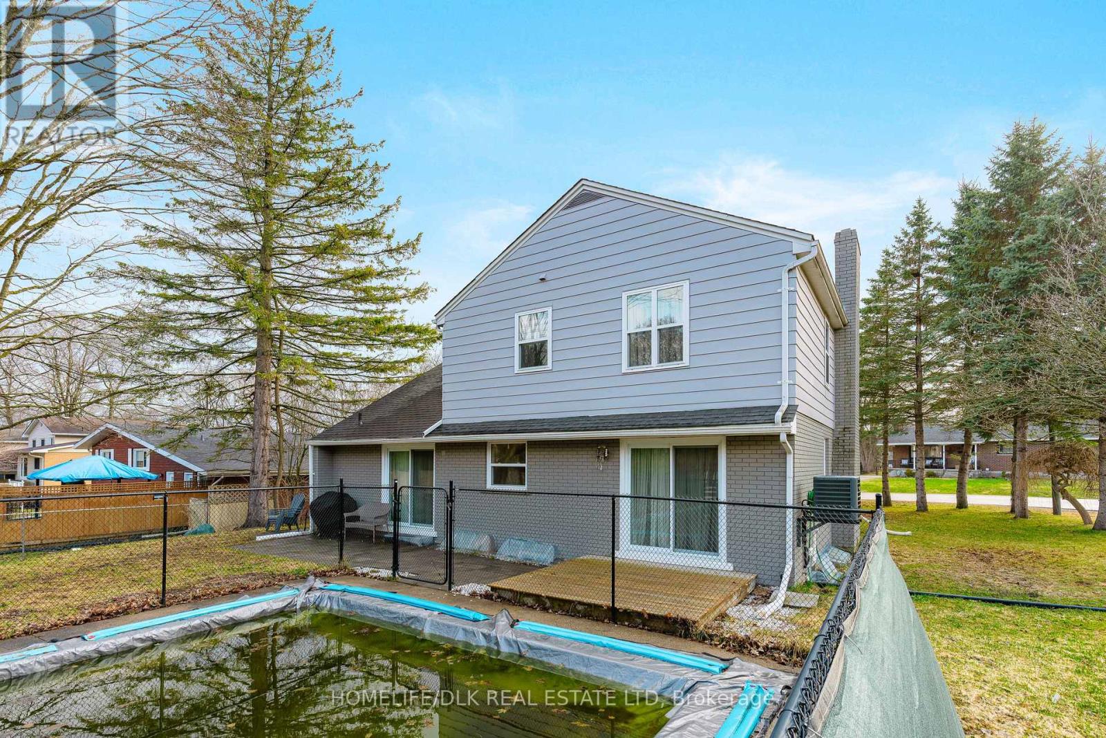 4 BAXTER DRIVE
