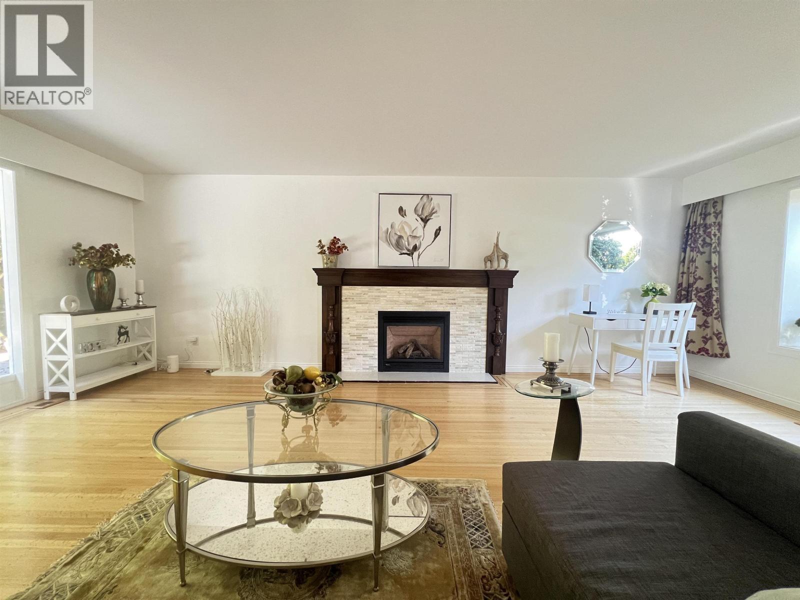 3791 SOUTHRIDGE AVENUE