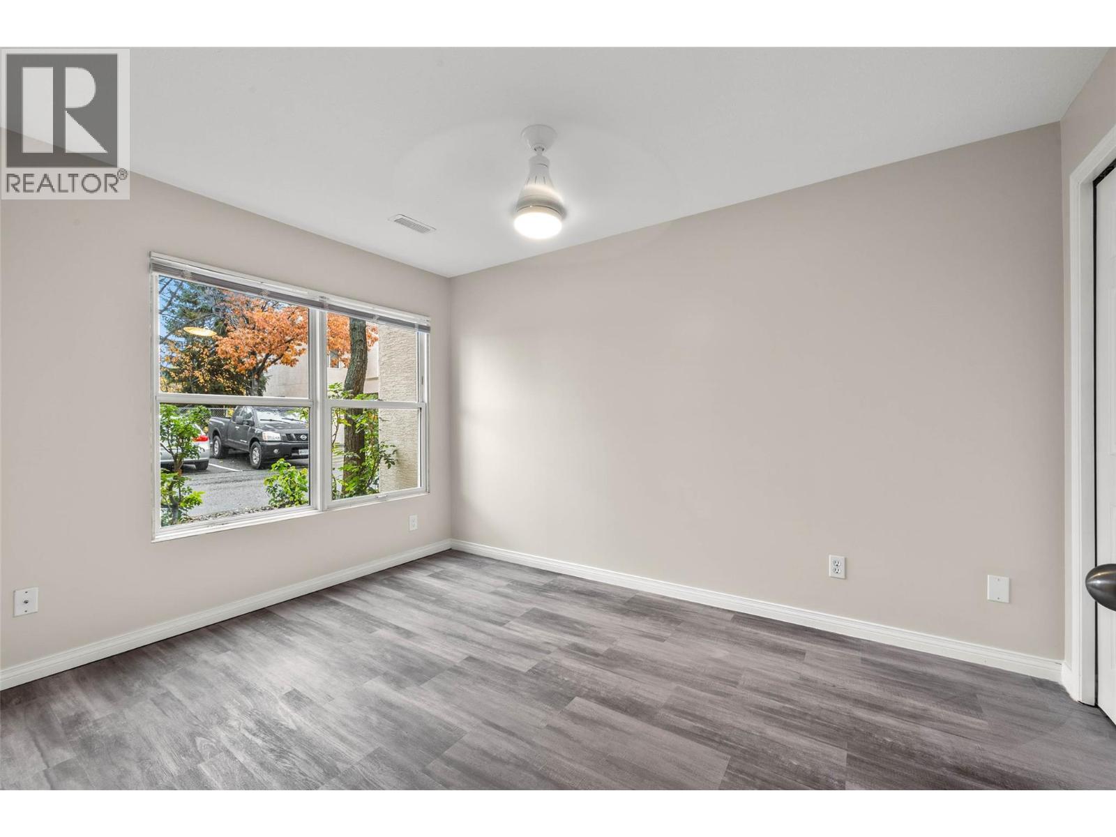 383 Columbia Street W Unit# 55
