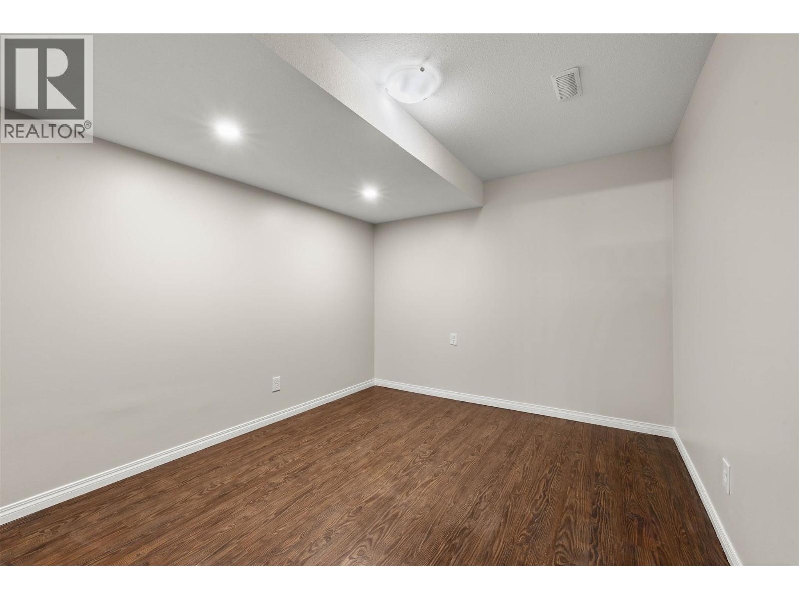 383 Columbia Street W Unit# 55