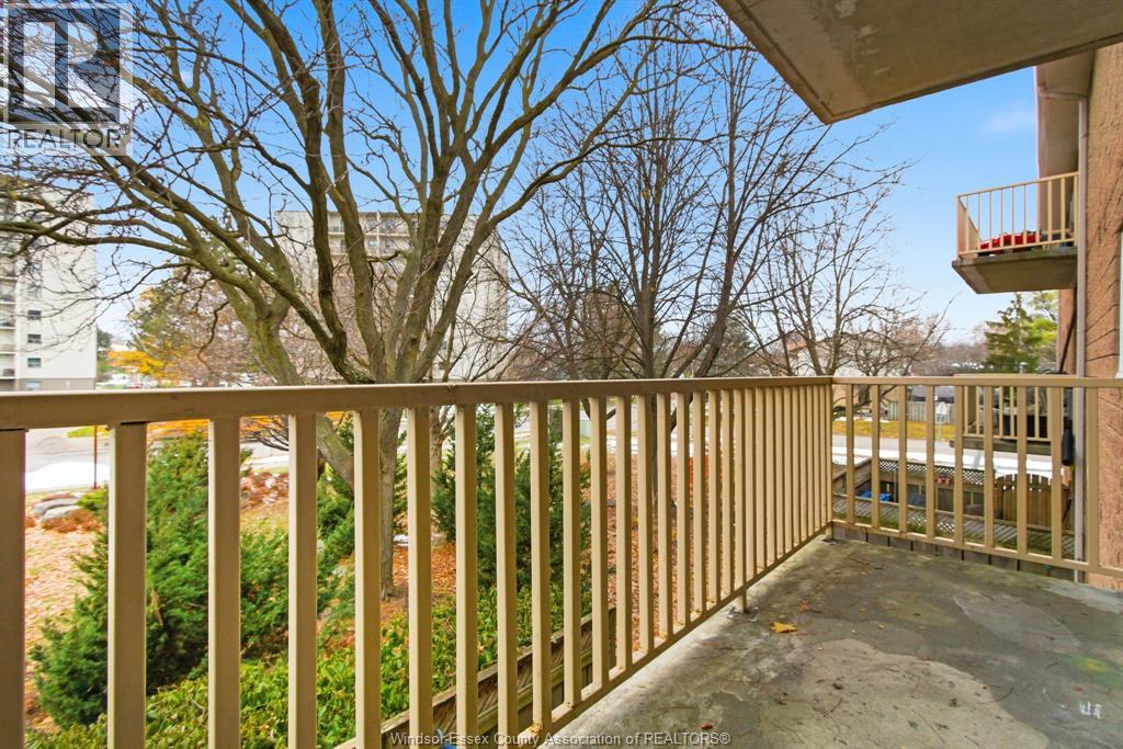 1590 ERNEST AVENUE Unit# 206