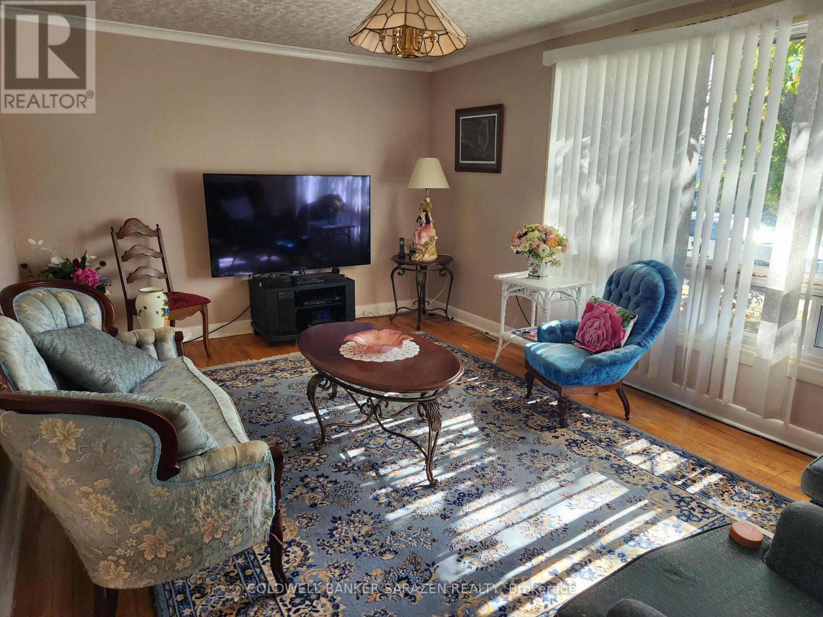 44 THIRD AVENUE