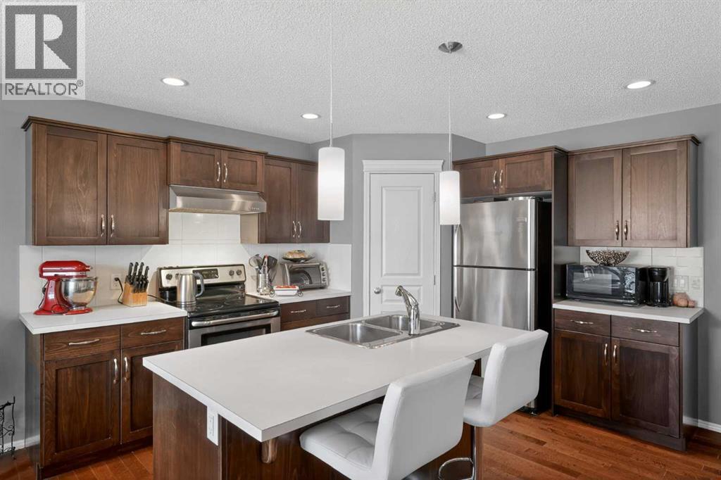 101 Elgin Meadows Manor SE