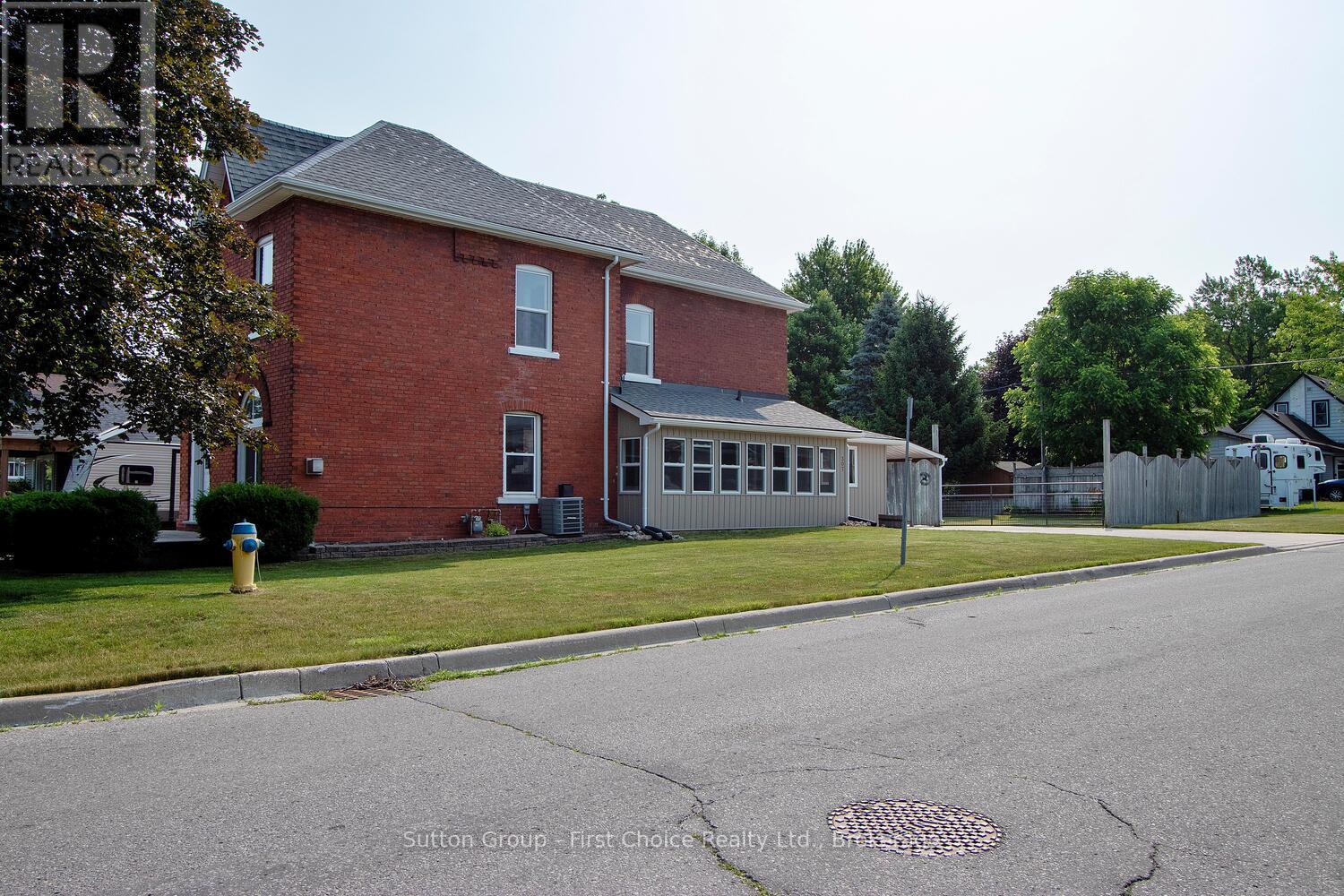 307 NELSON STREET
