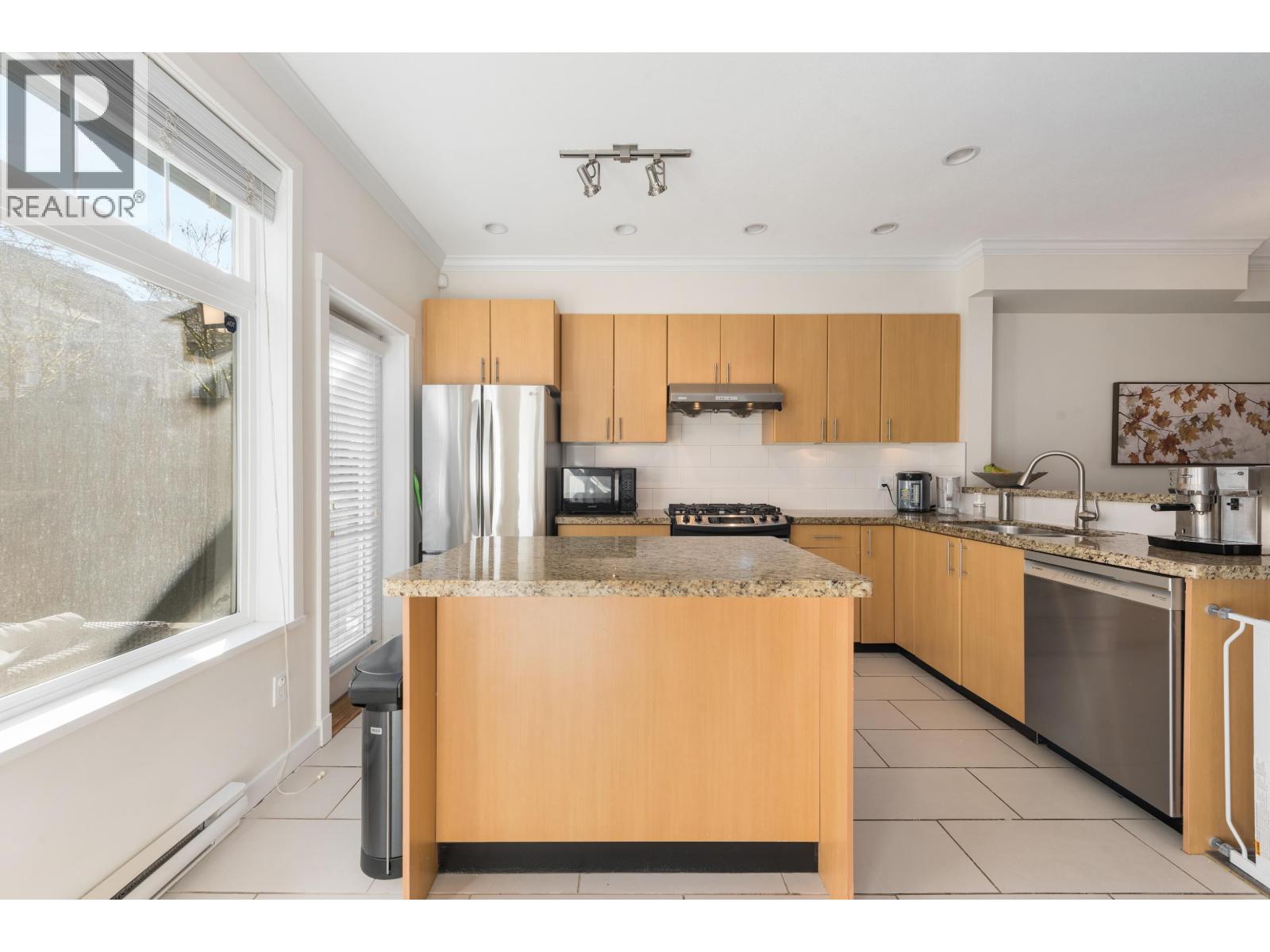 319 W 59TH AVENUE