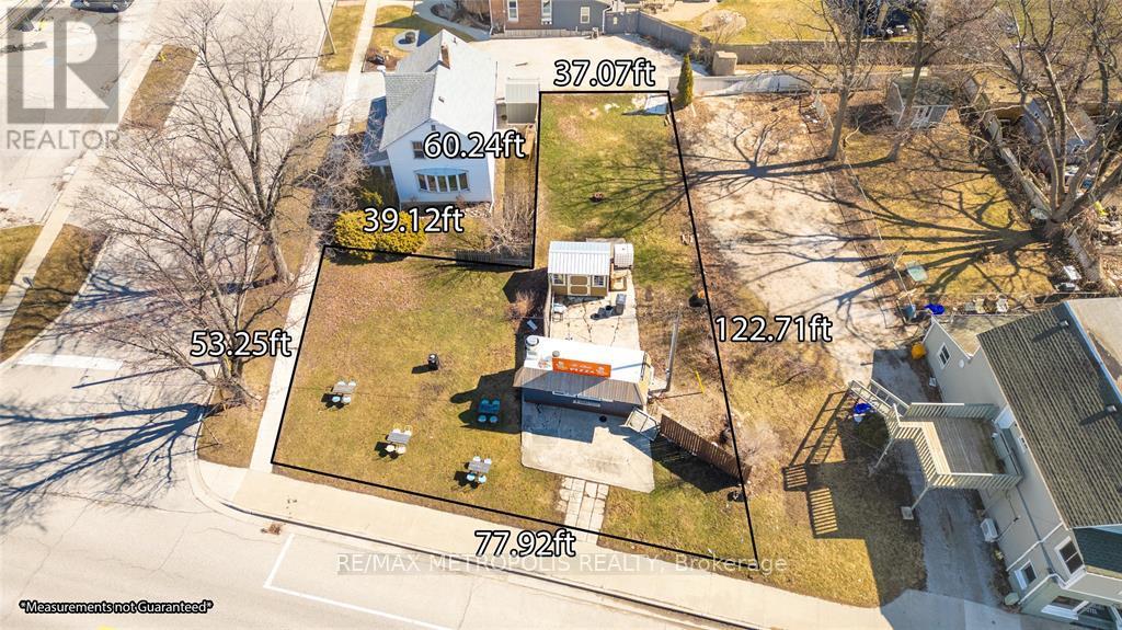 1522 ST CLAIR PARKWAY