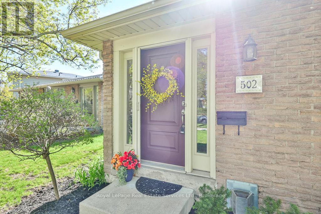 502 BOHEMIA CRESCENT