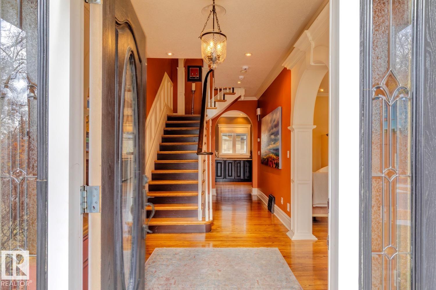 6306 111 AV NW NW