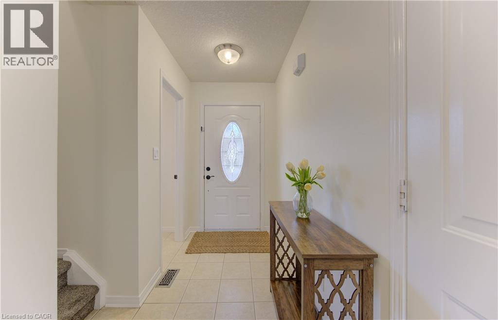 80 EVERGLADE Crescent