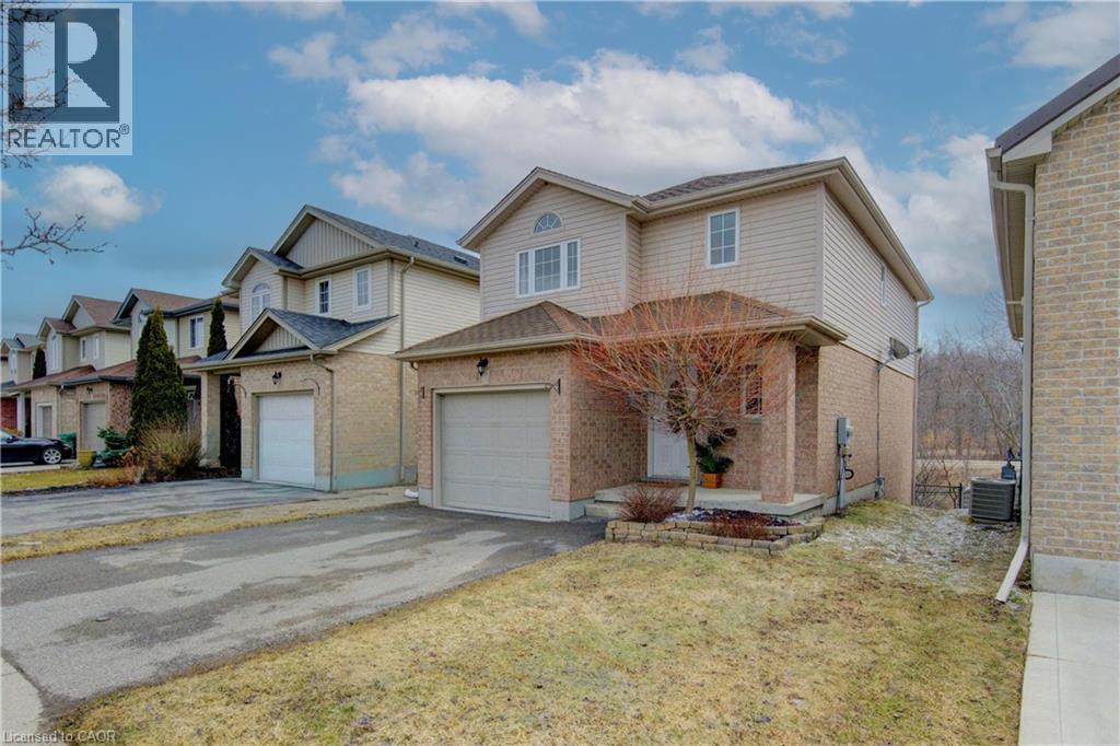 80 EVERGLADE Crescent