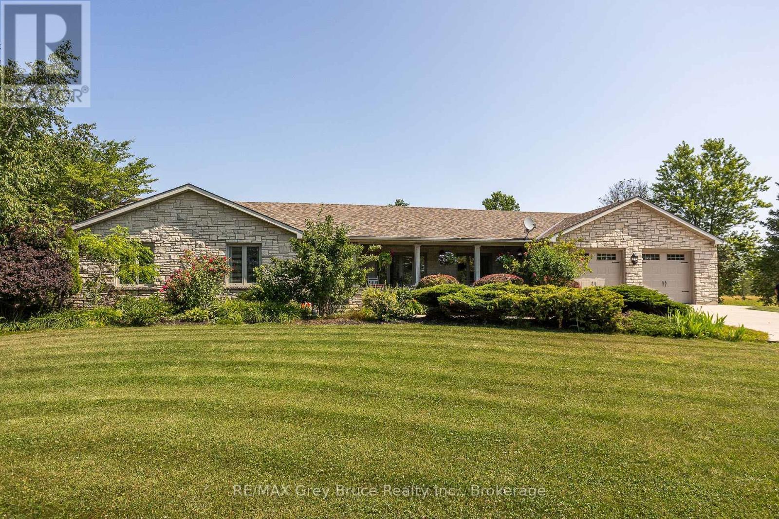 913 27TH STREET W