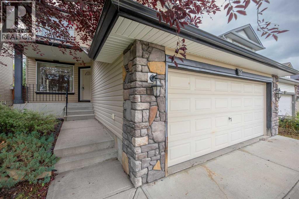 72 Rockyledge Crescent NW