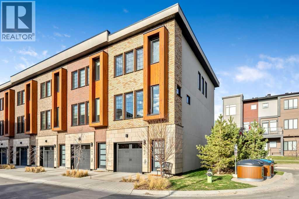 102, 81 Greenbriar Place NW