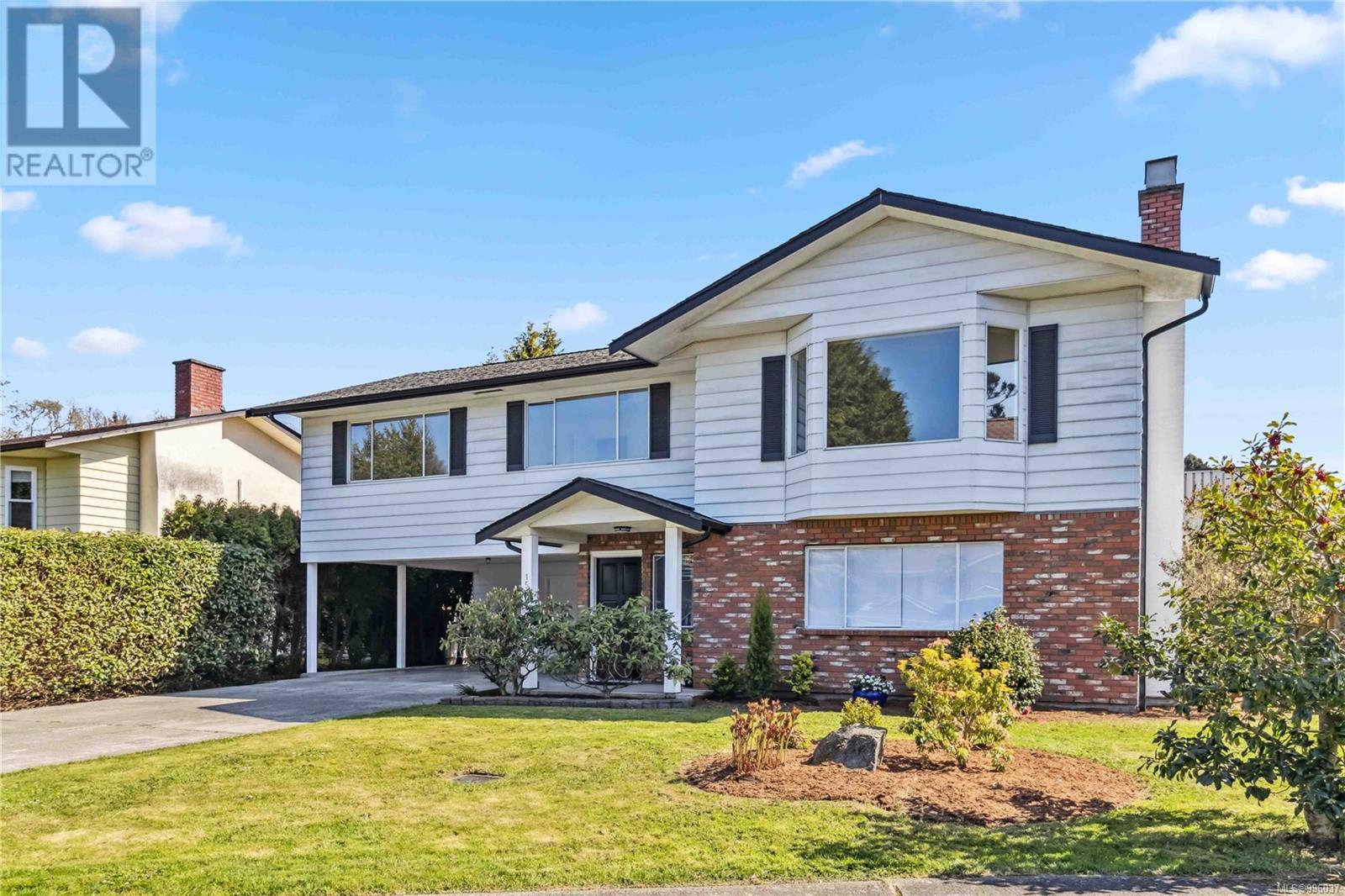 1507 Robinwood Pl