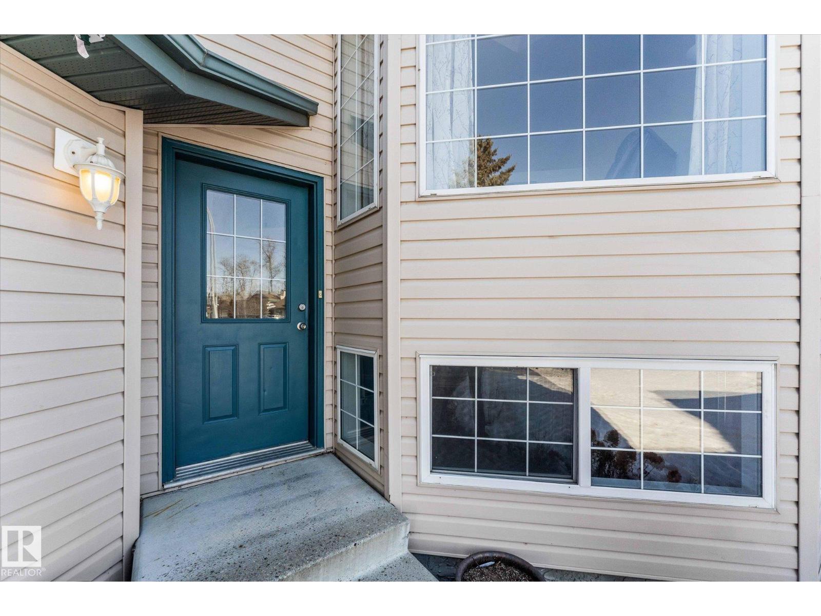 34 La Costa Fairway CL