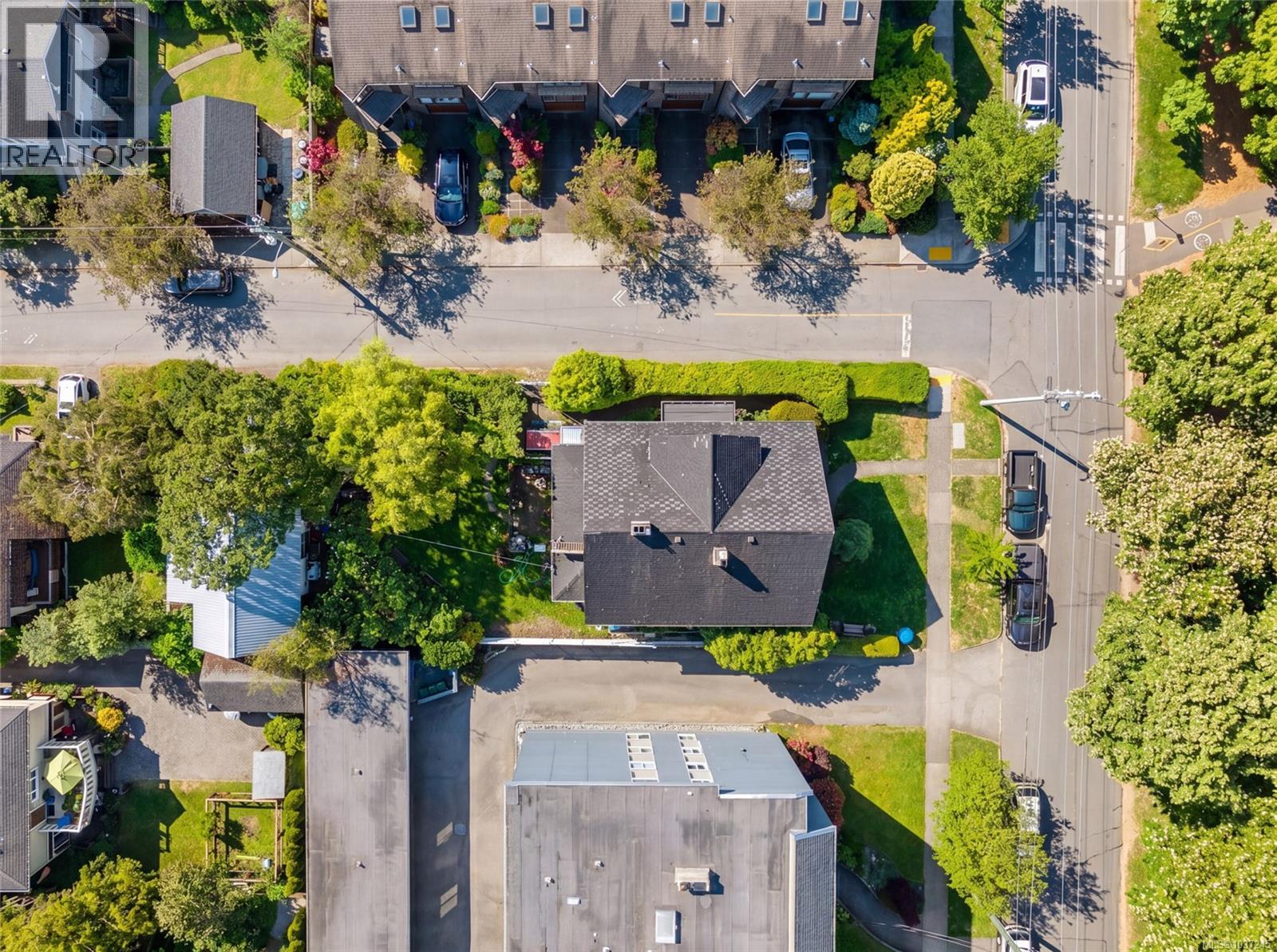 980 Heywood Ave