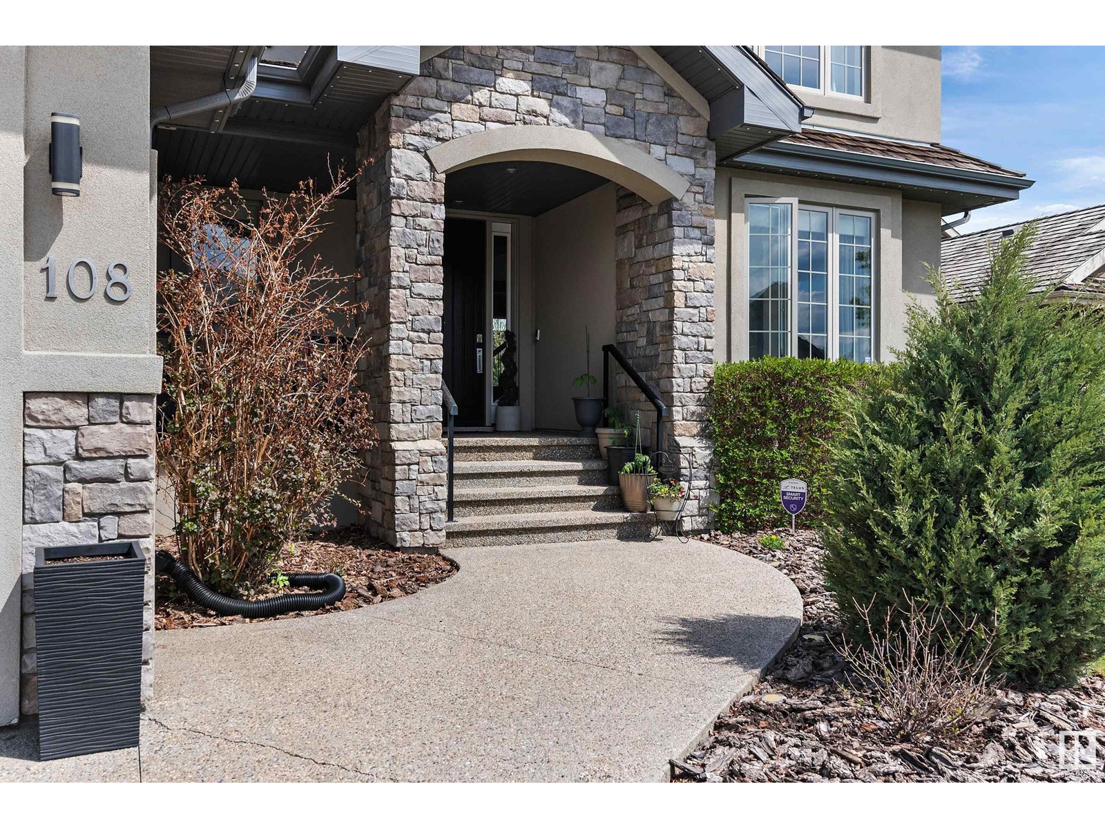 #108 52328 Range Road 233
