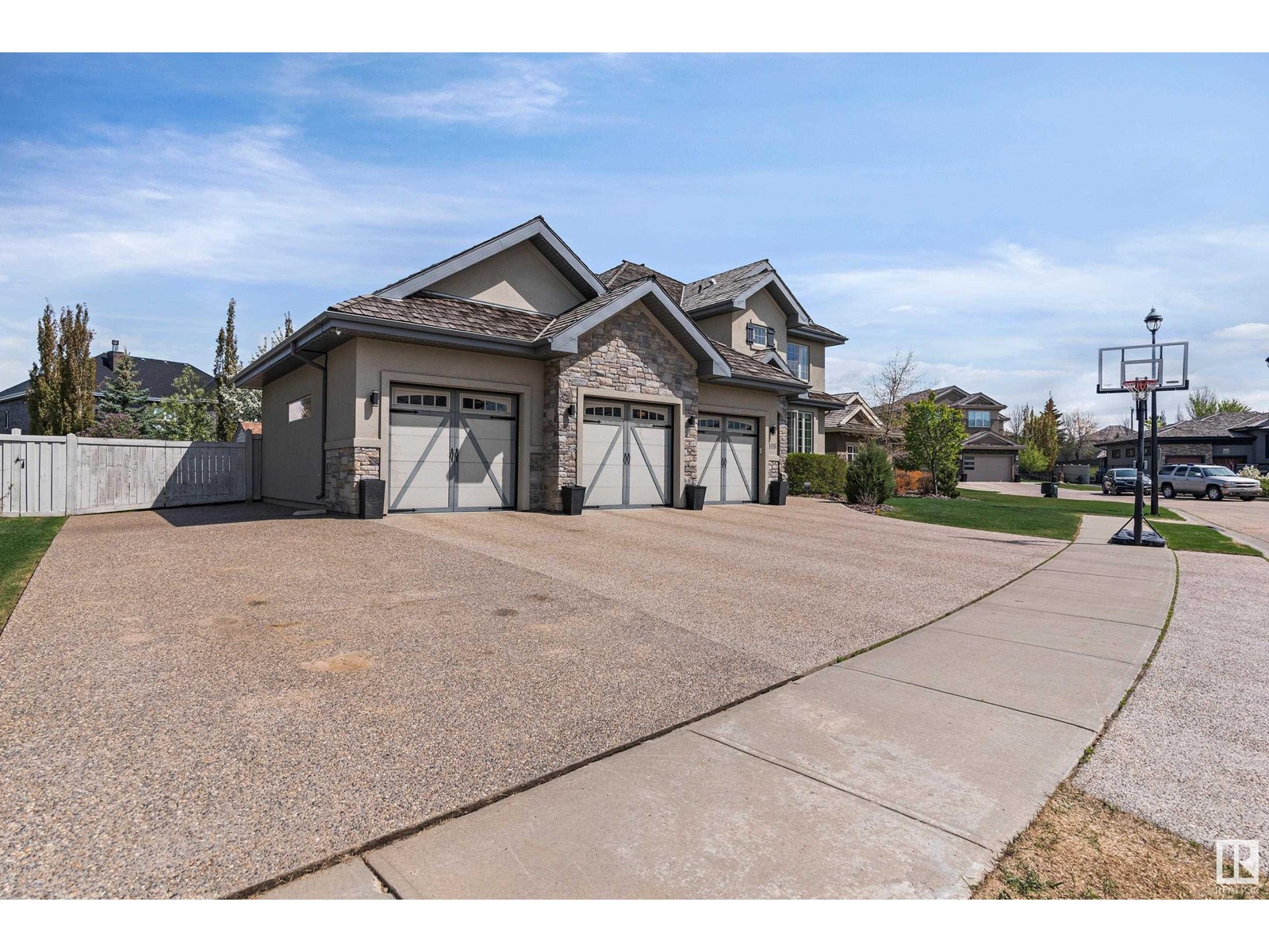 #108 52328 Range Road 233