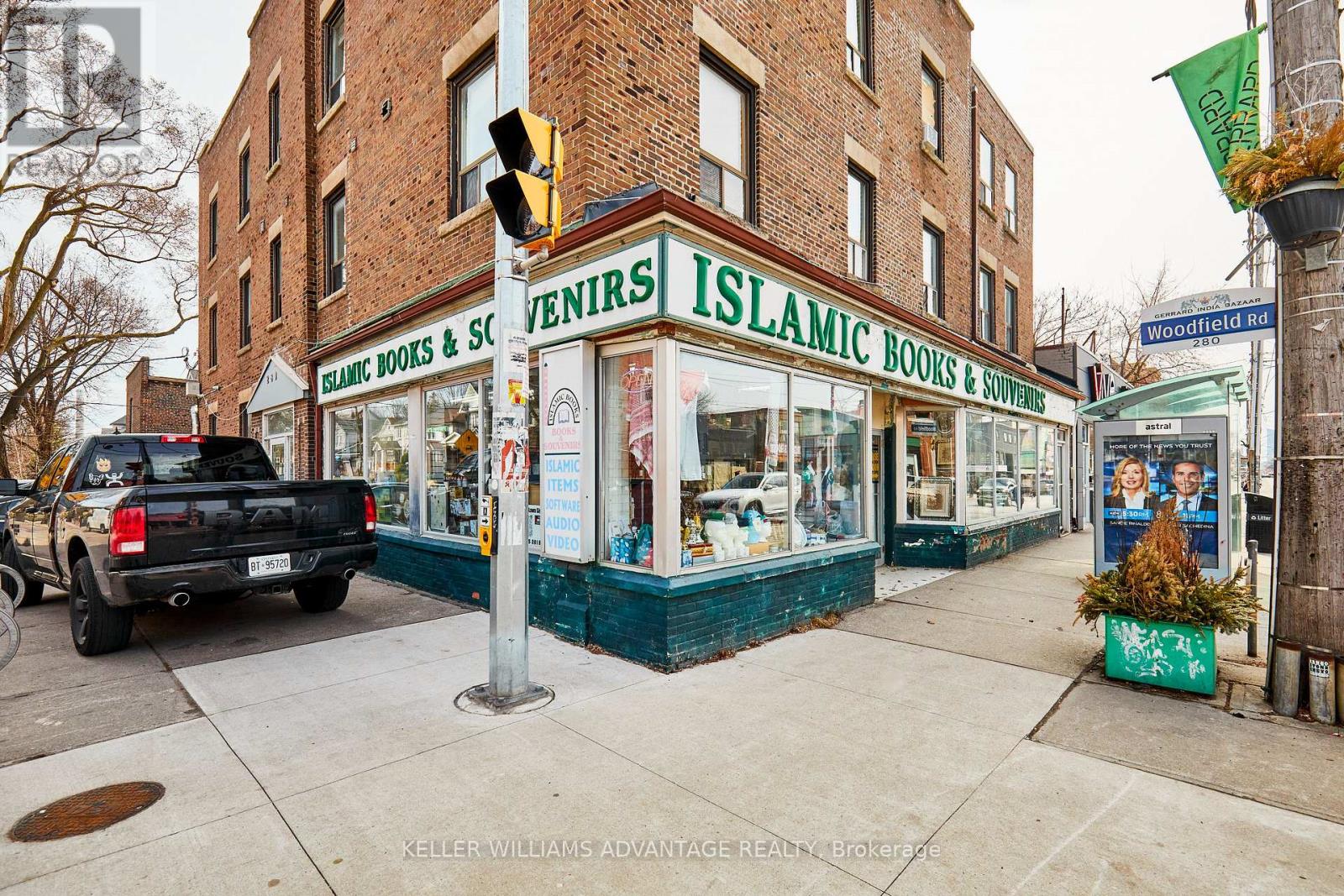 1395 GERRARD STREET E