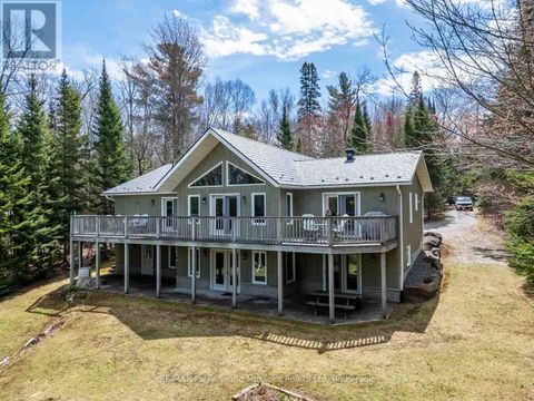 1889 SOUTH HORN LAKE ROAD Magnetawan ON P0A1P0