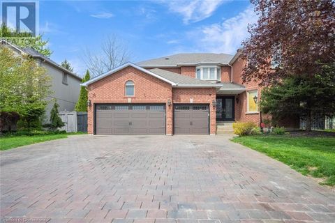 2031 ECKLAND Court Mississauga ON L5L5W5