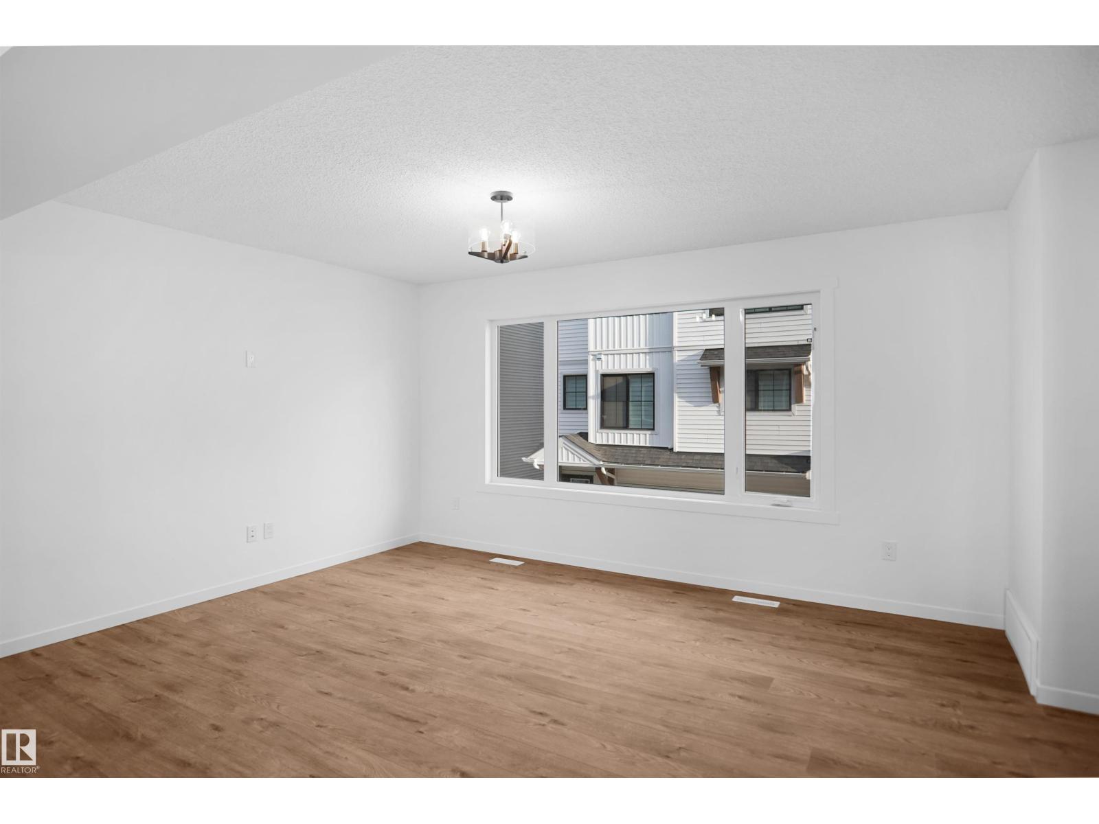 #68 525 SECORD BV NW