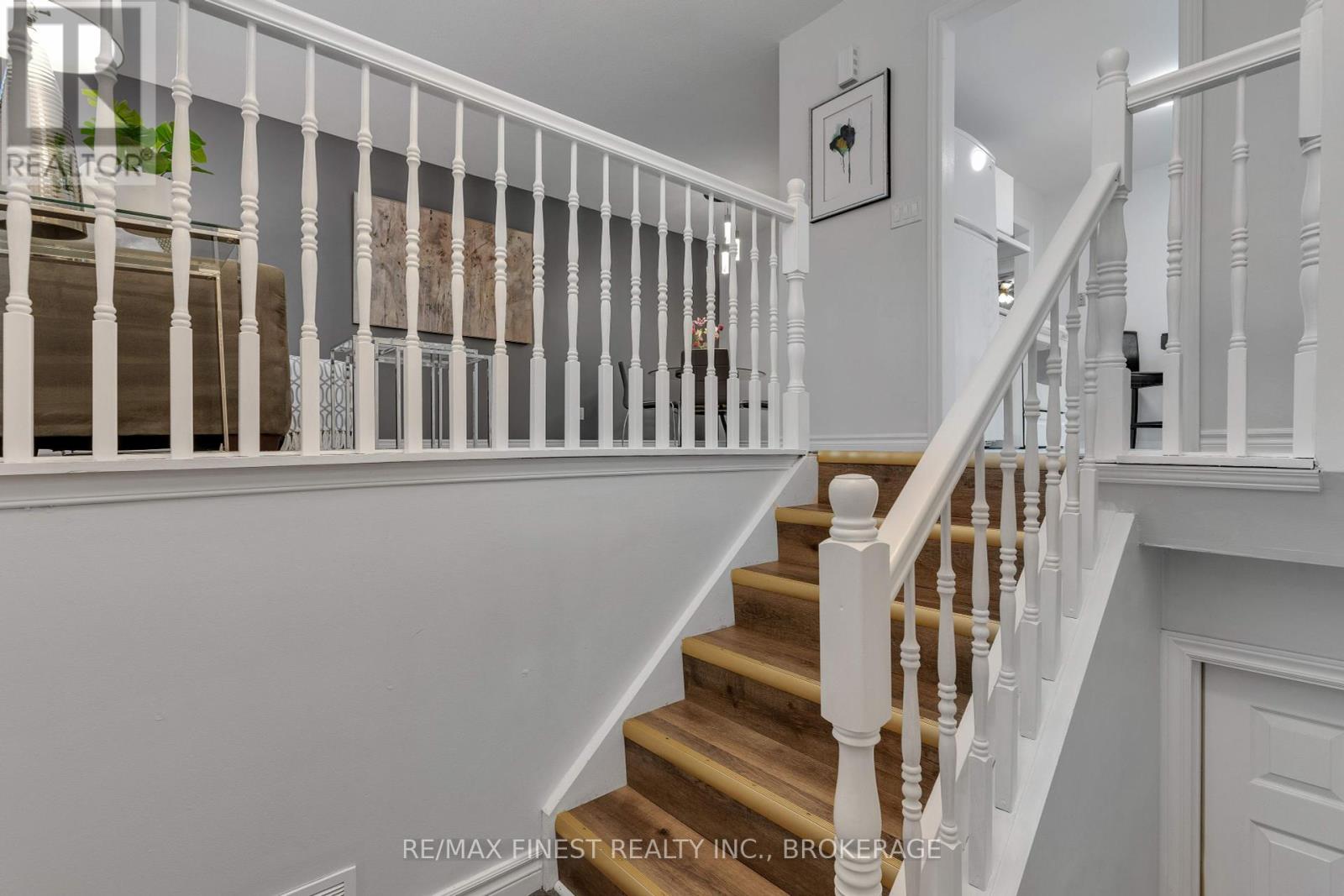 952 OLD COLONY ROAD