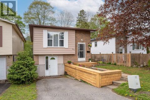 952 OLD COLONY ROAD Kingston (North of Taylor-Kidd Blvd) ON K7P1J7