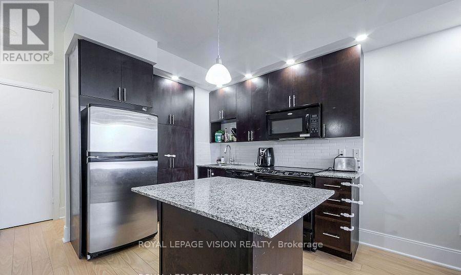 1906 - 181 WYNFORD DRIVE