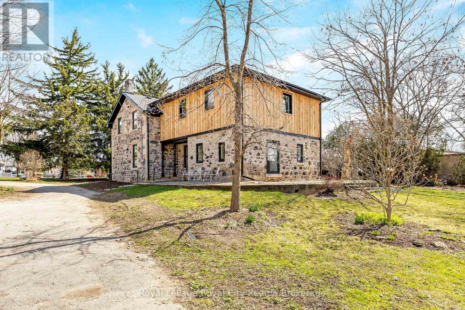 33 ISLINGTON AVENUE