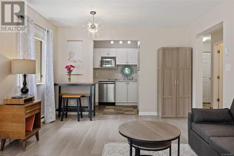 301 4685 Alderwood Pl Courtenay BC V9N9A1
