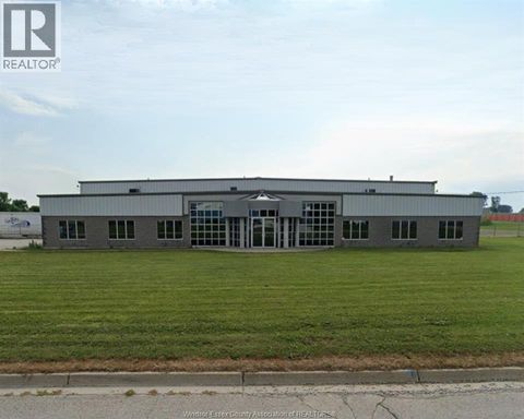 775 GILLARD STREET Wallaceburg ON N8A5G7