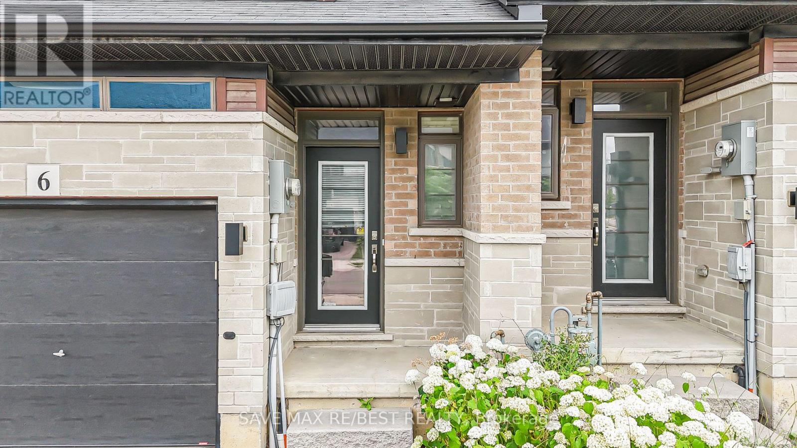6 GREENWICH AVENUE