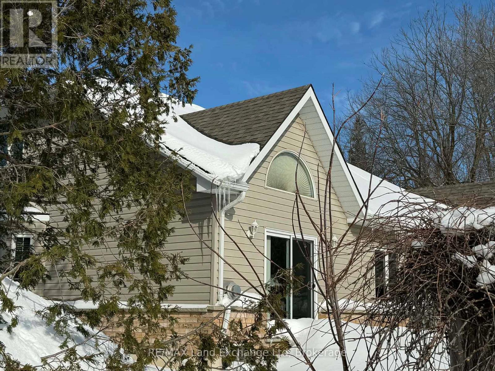 19 - 855 PRINCES STREET N