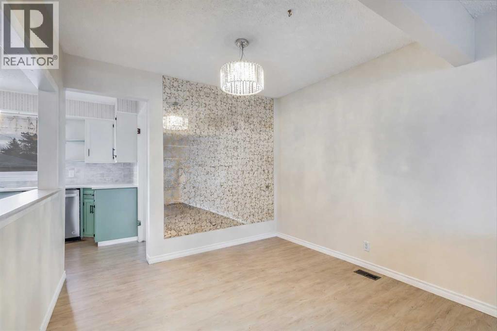 5611 Maidstone Crescent NE