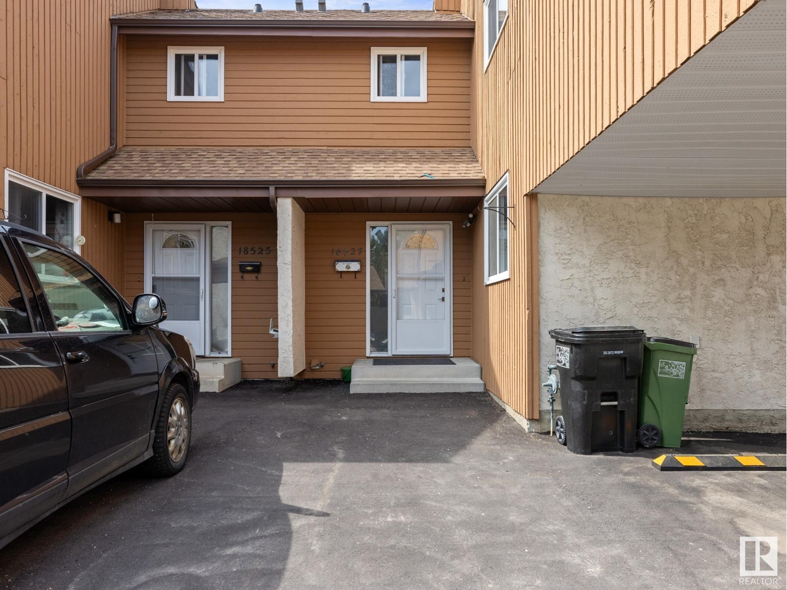 18527 66 AV NW