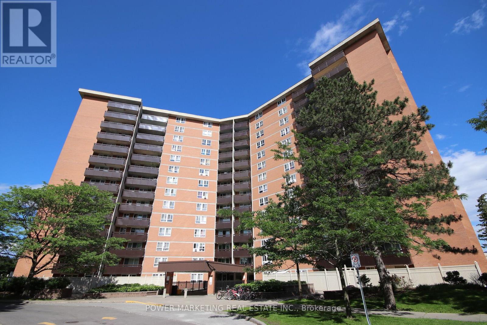 Photo 1 of 48 — 810 - 2020 JASMINE CRESCENT Unit 810, Ottawa, ON K1J8K5