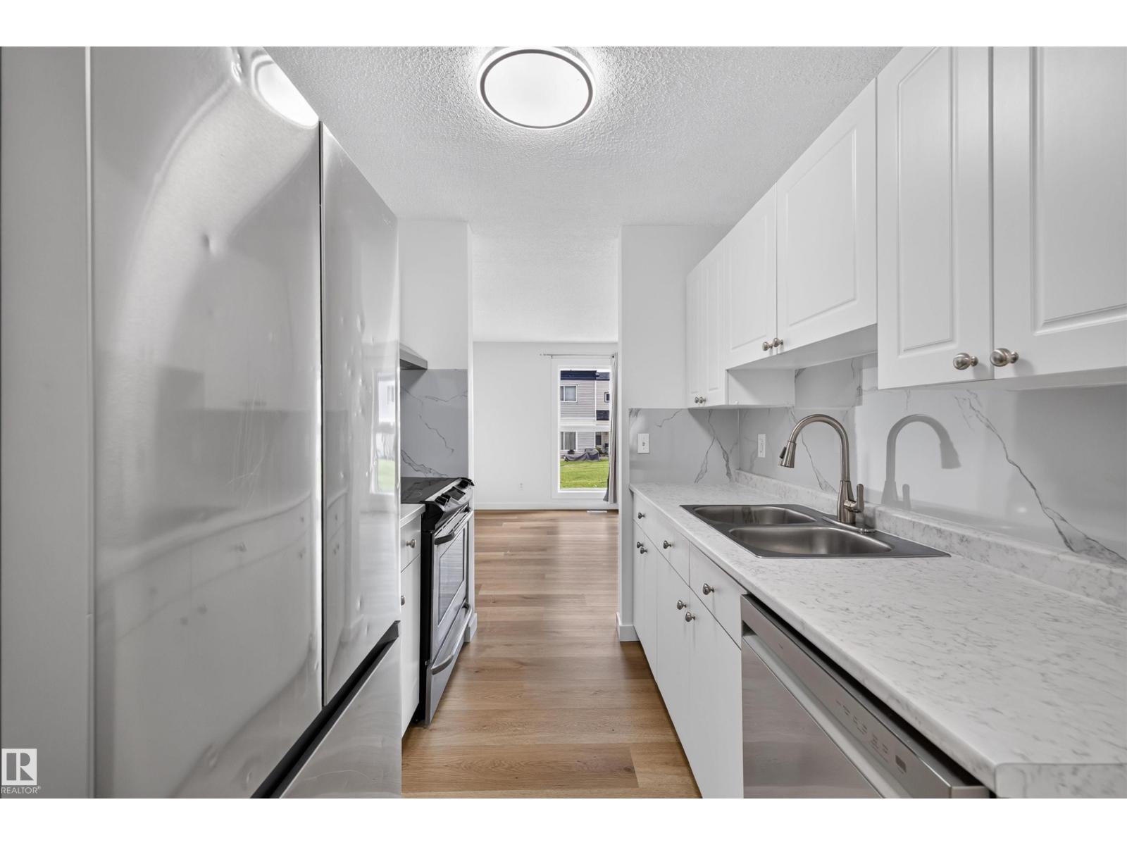 #186 11421 34 ST NW